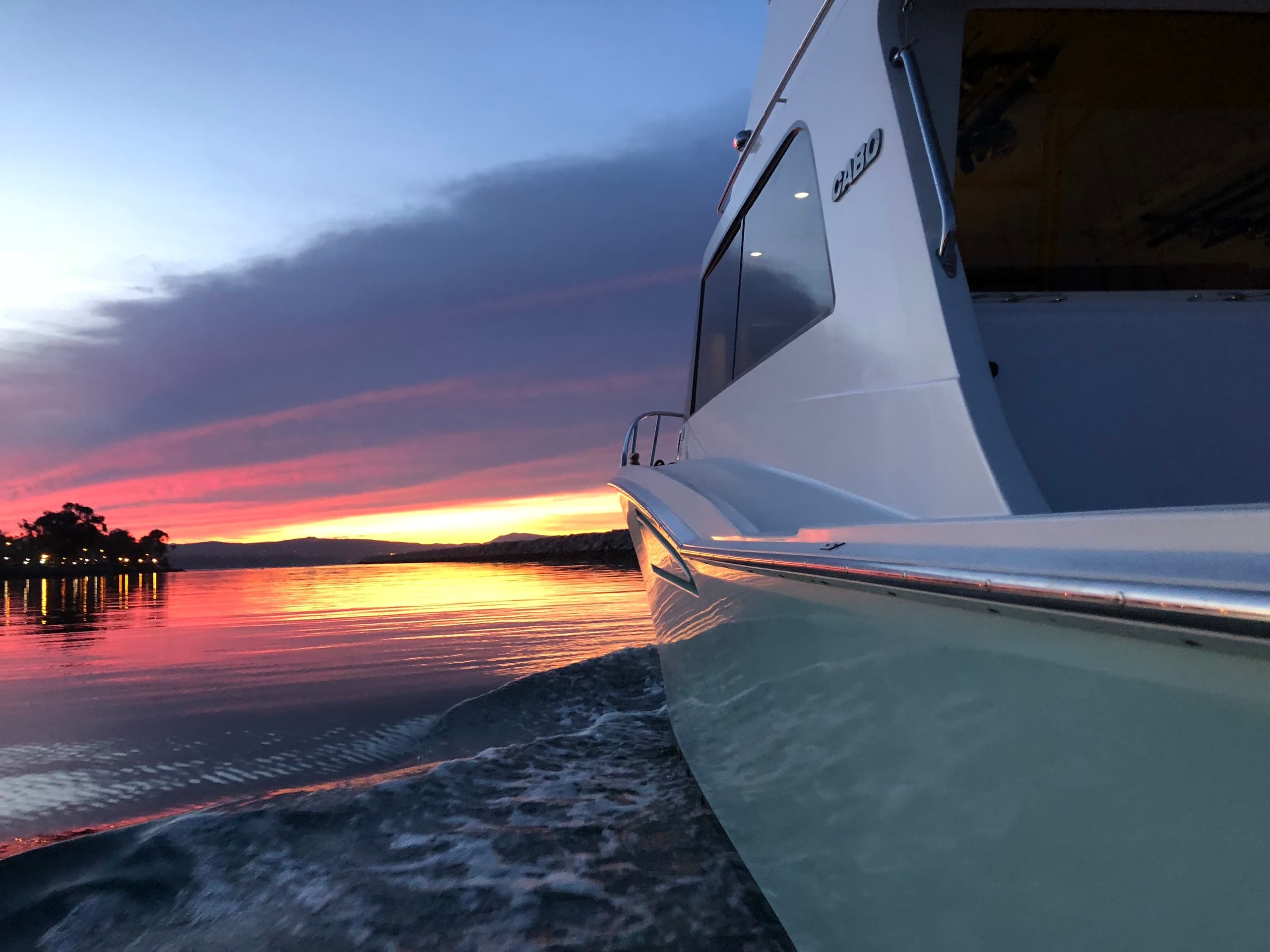 Coastal / Harbor Cruise