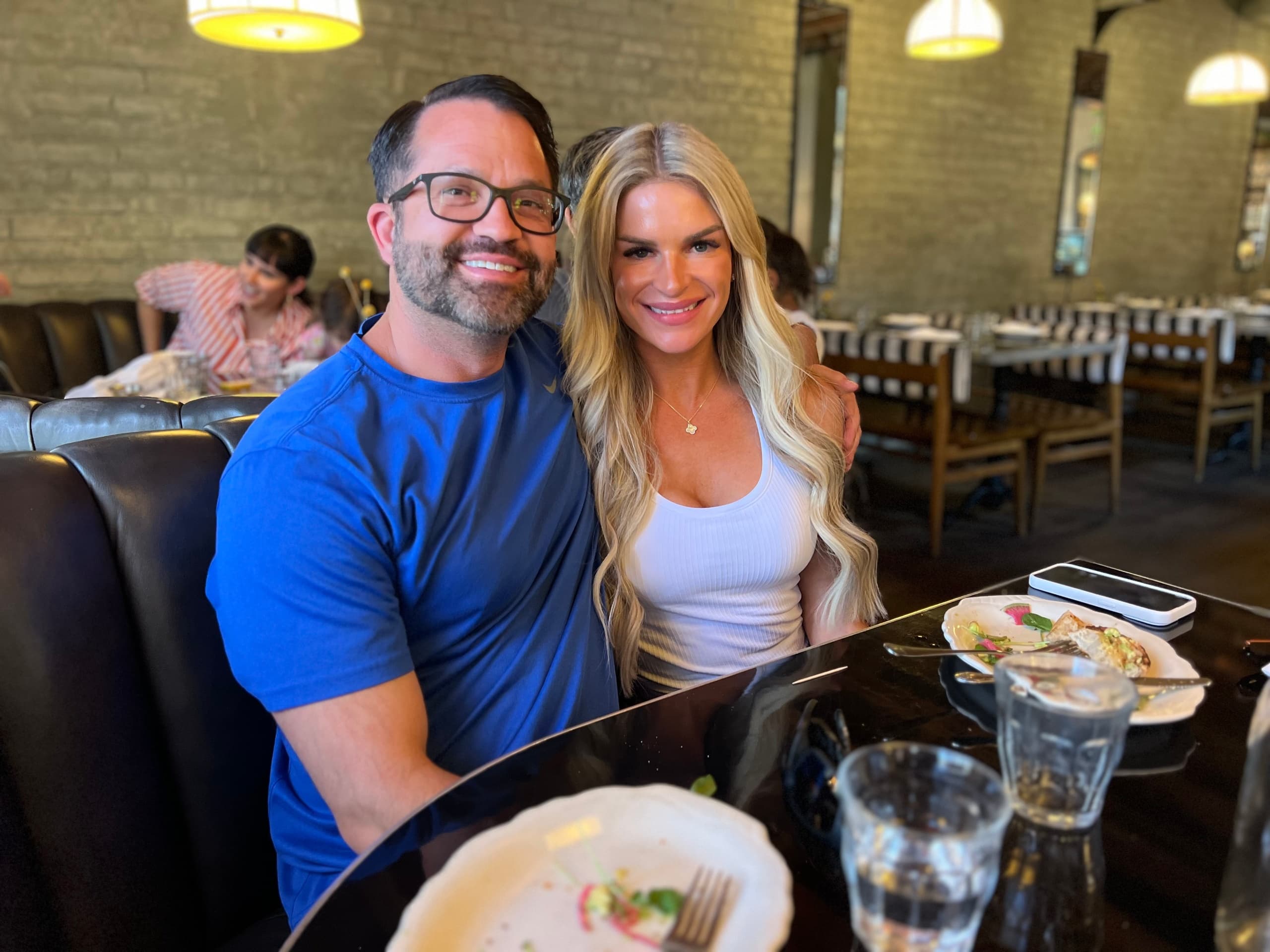Gourmet Hollywood Food & Walking Tour