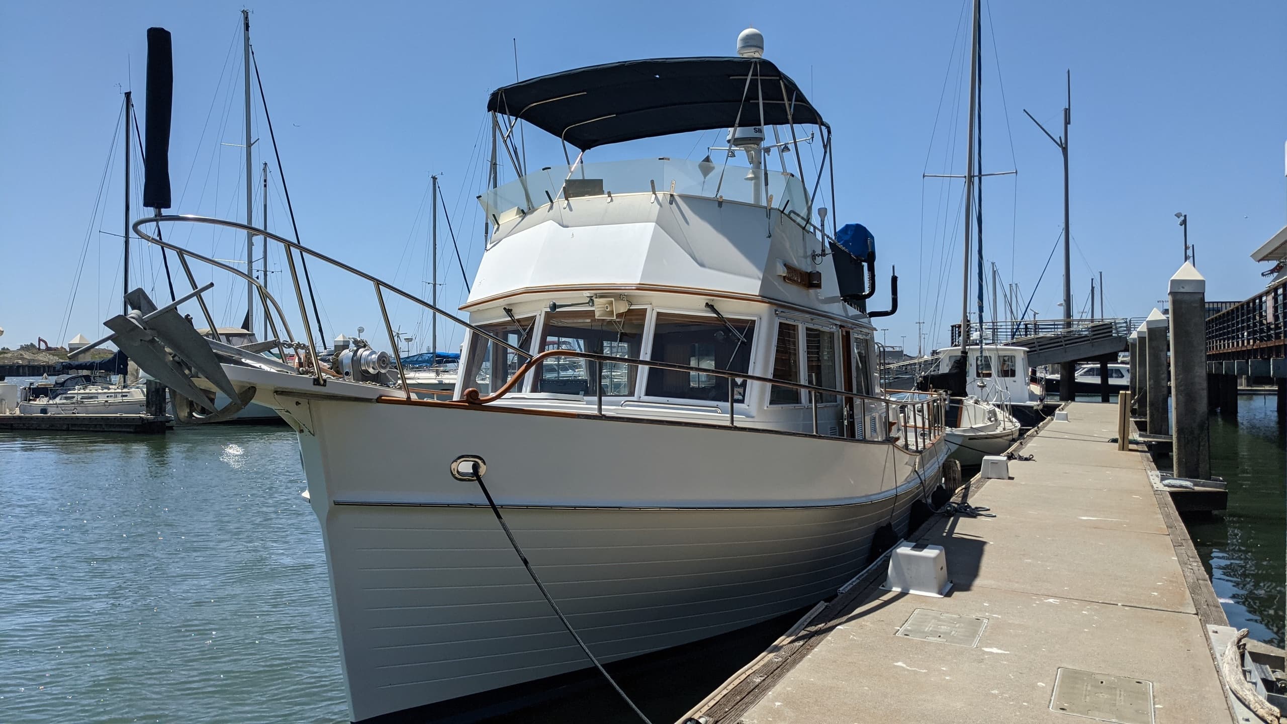 Private Yacht Charter: Hafa Dai" Grand Banks 42"