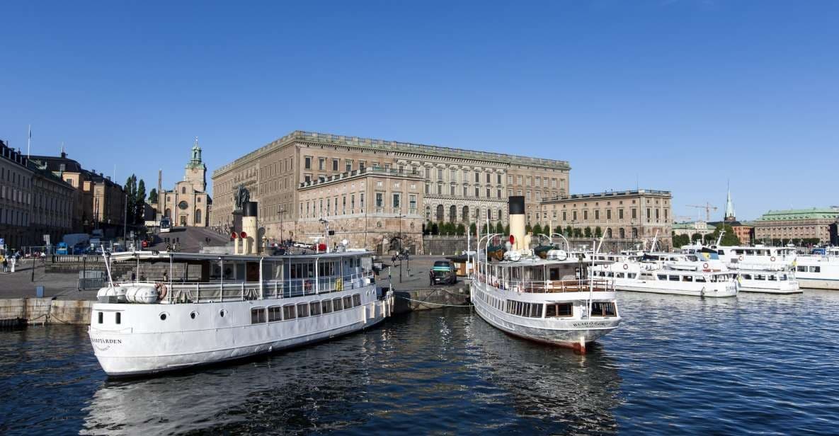 Stockholm must see 3h tour | Vasa Museum, boat trip and Old Town city walk | Small Group