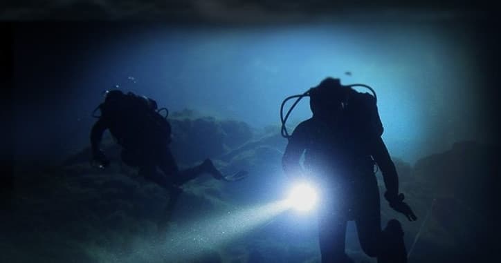 Guided Night Scuba Dive (For Certified Divers)