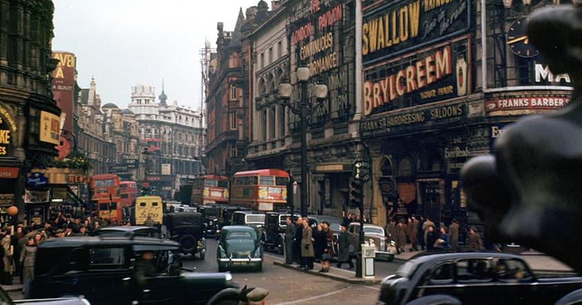 London SoHo District Guided Walking Tour - Private (ENGLISH)