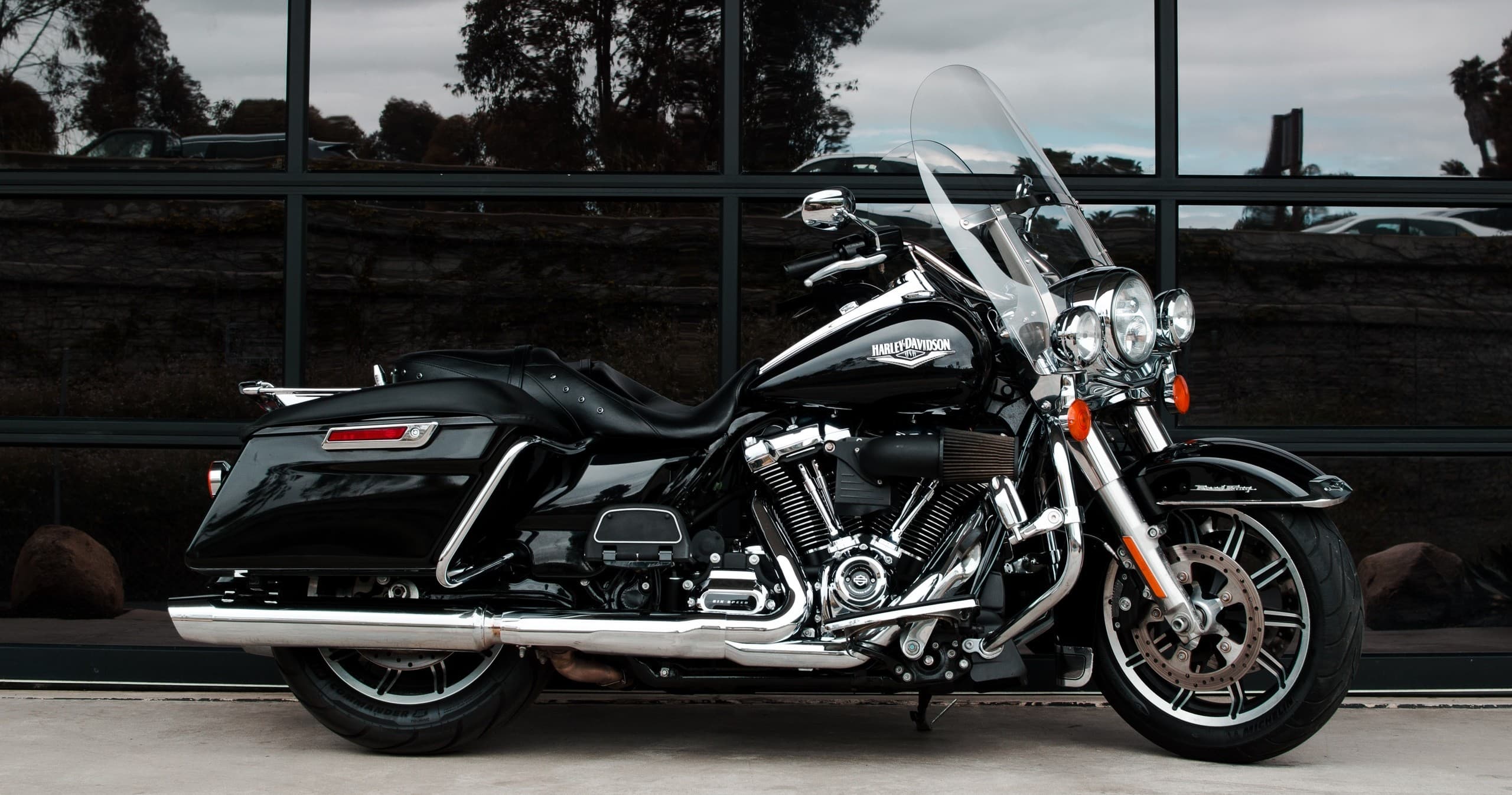 Harley FLHR Road King Rental