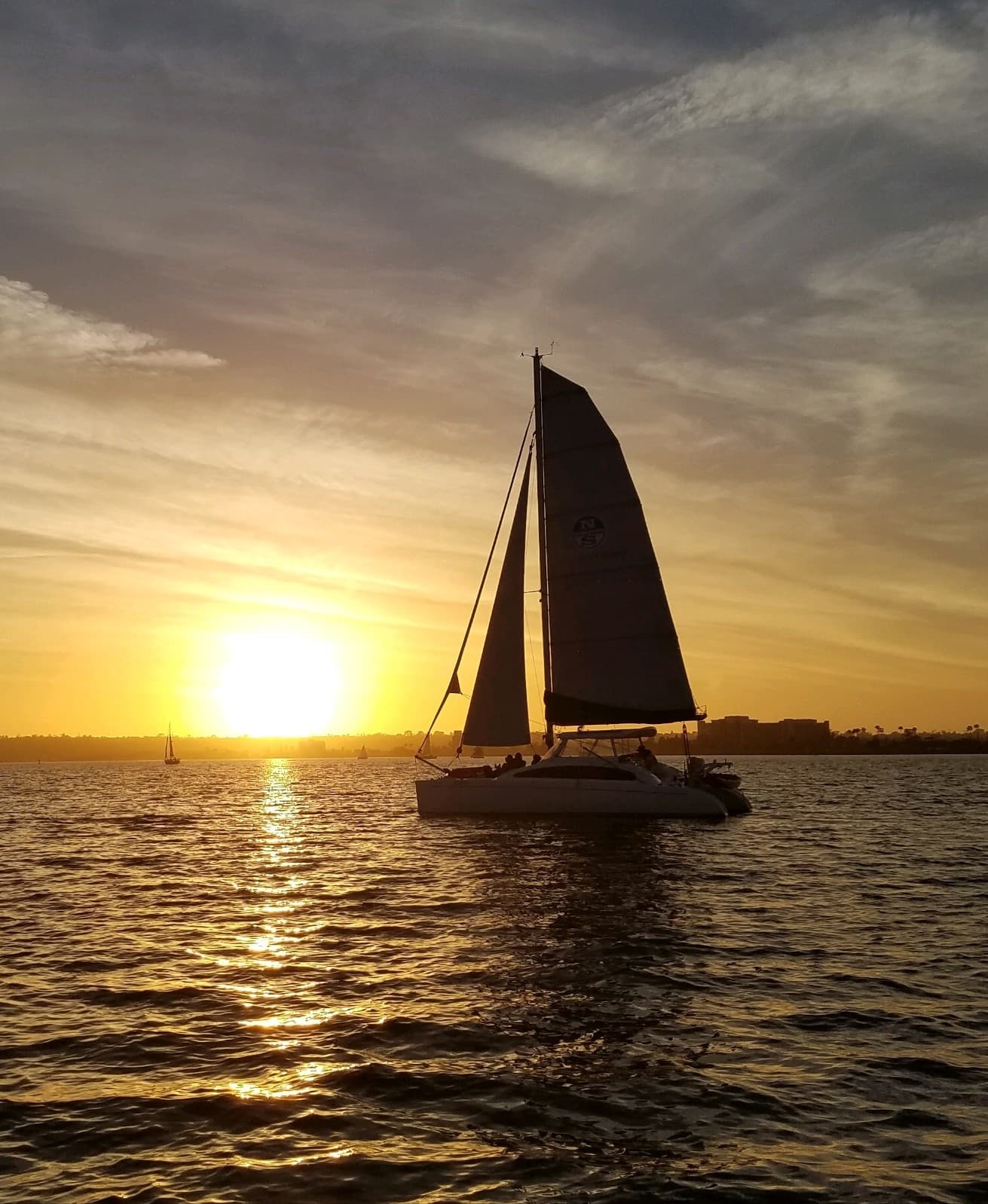 Relaxing Wind and Wine Sunset Sail