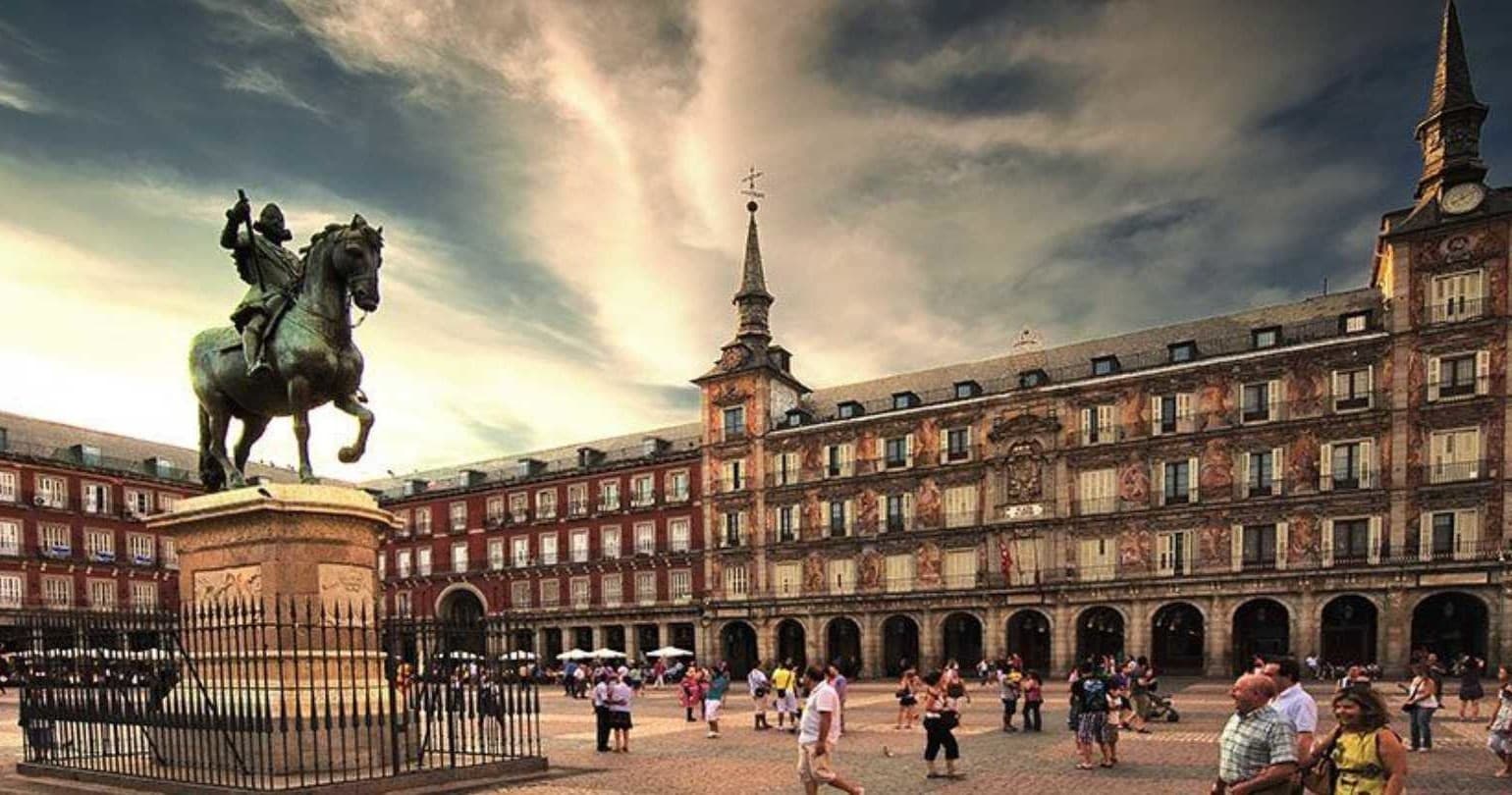 History of Madrid – City Center Guided Walking Tour - Private (ENGLISH)