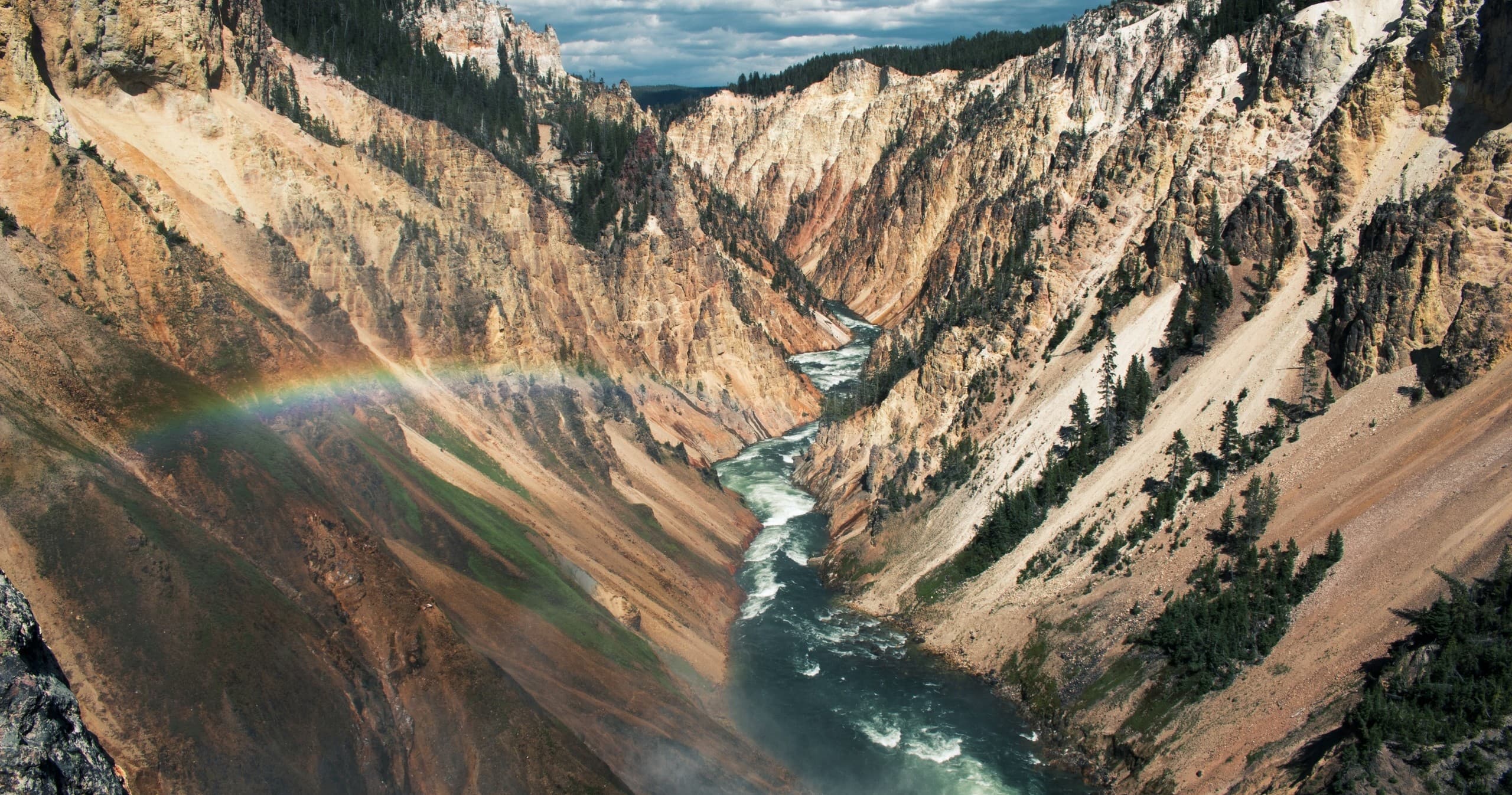 Two-Day Private VIP Yellowstone Tour Upper and Lower Loops with Lunch
