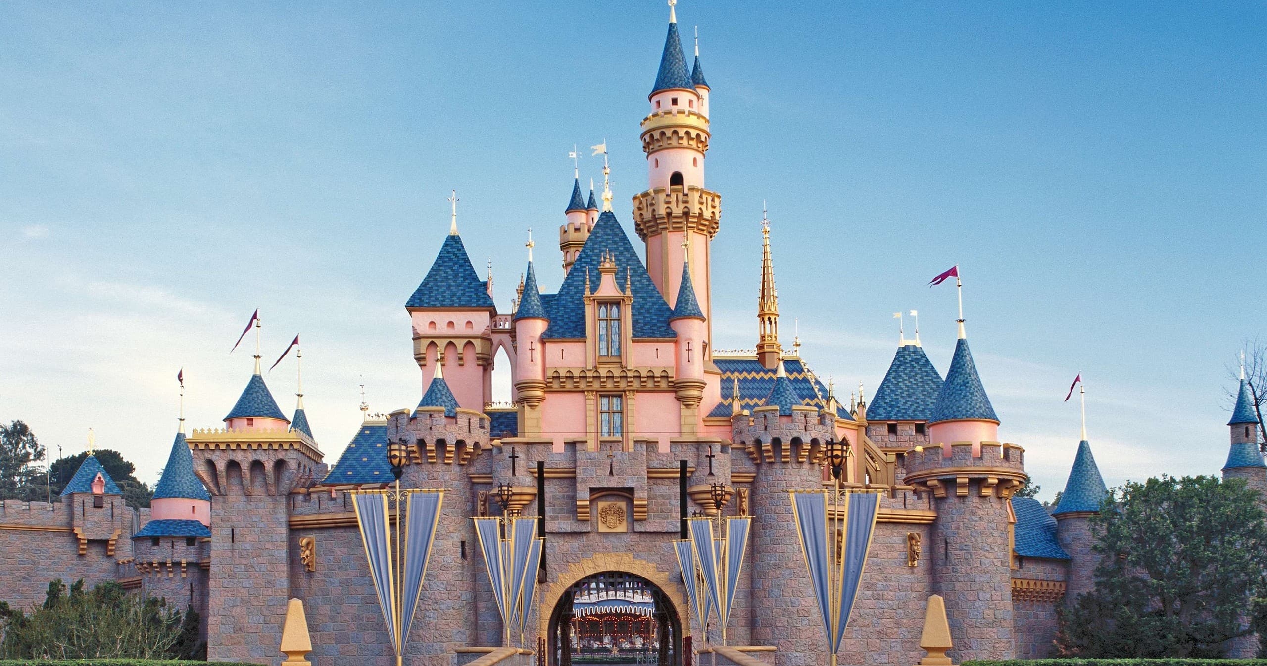 Disneyland 2-day, 3-day or 4-day park Hopper ticket