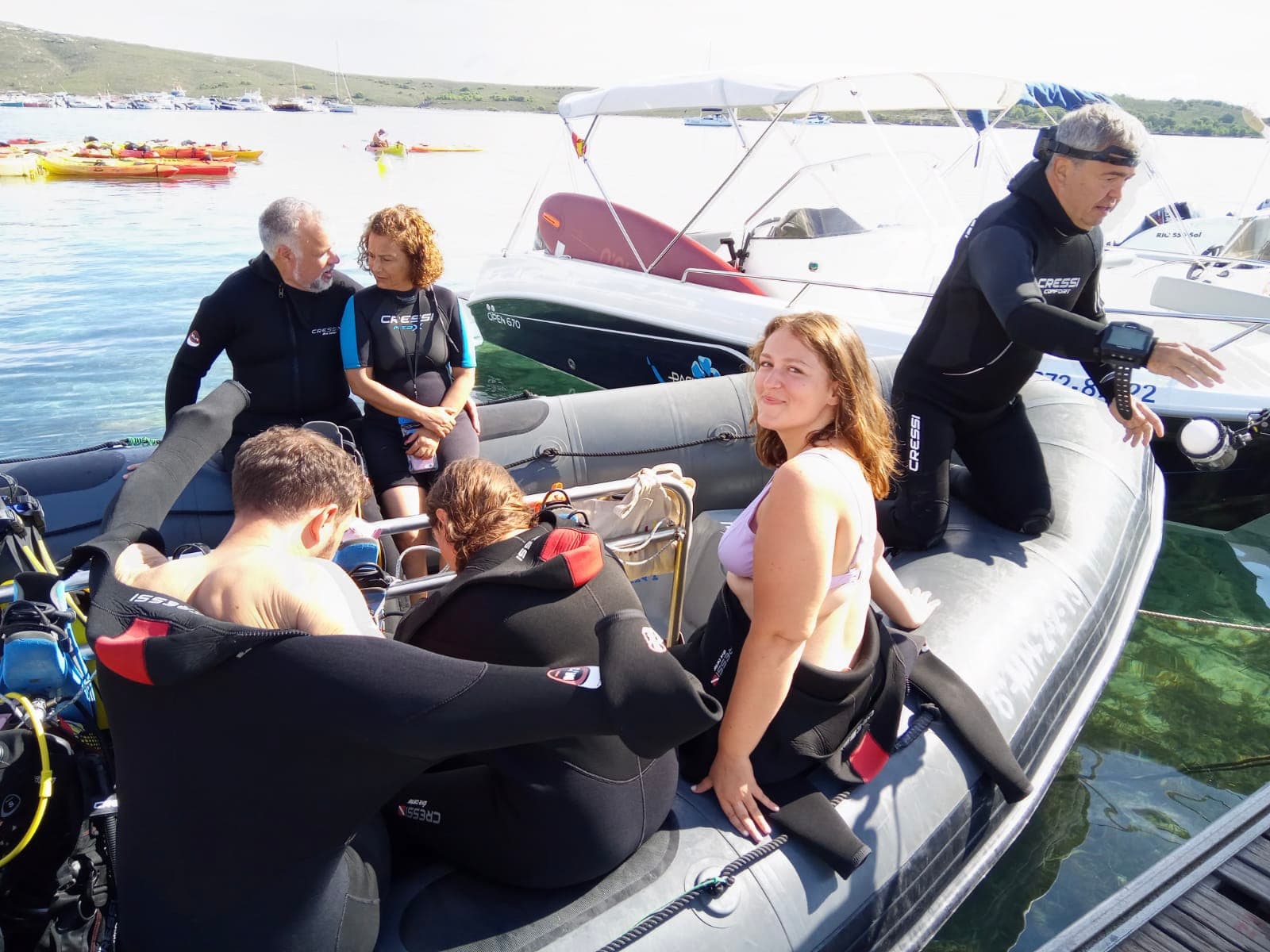 Exploración subacuática en una inmersión