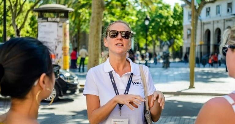 Private WE Barcelona Specialist Guide Disposal (2 hours, Half or Full Day)
