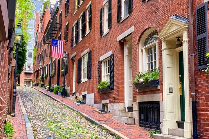 Beacon Hill Boston History + Photo Walking Tour (SMALL Group)